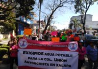 Se manifiestan antorchistas contra Alcalde Xalapa.