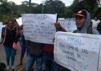 Manifestantes bloquean carretera Coatepec-Xico