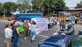 Jubilados y pensionados de Veracruz bloquearon la avenida Lázaro Cárdenas exigiendo pagos a SEV