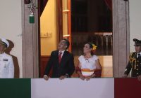 ASISTE ROCÍO NAHLE A CEREMONIA DEL GRITO DE INDEPENDENCIA EN PALACIO DE GOBIERNO